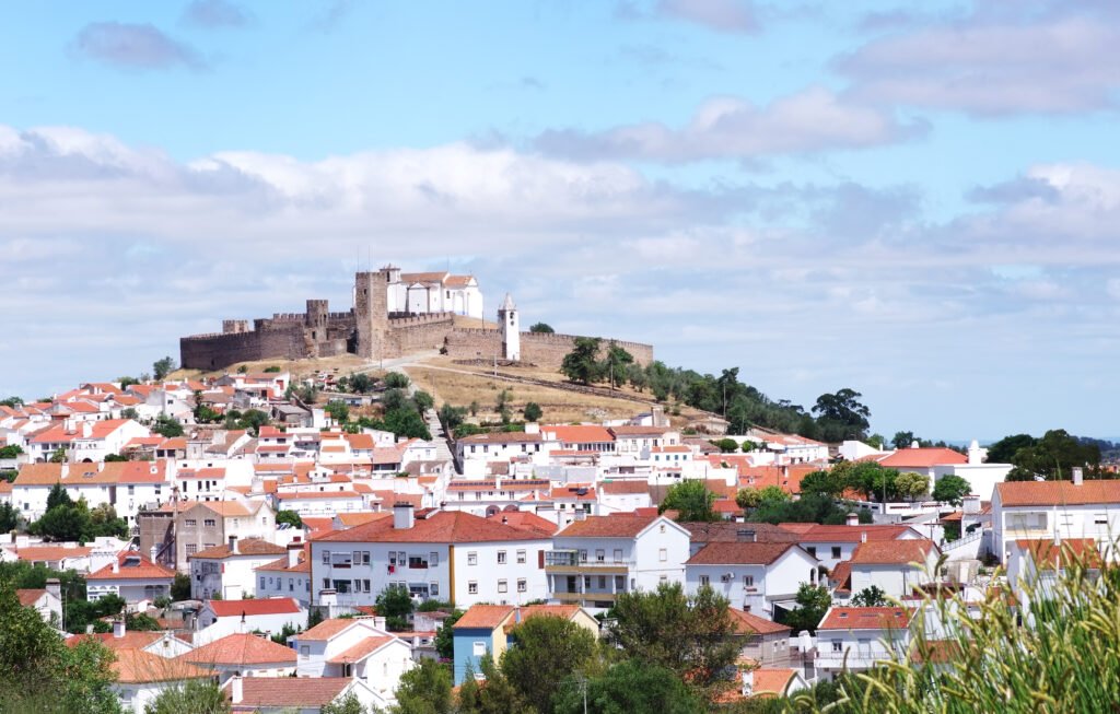Pueblo de Arraiolos, cerca de Evora, en el Alentejo, Portugal